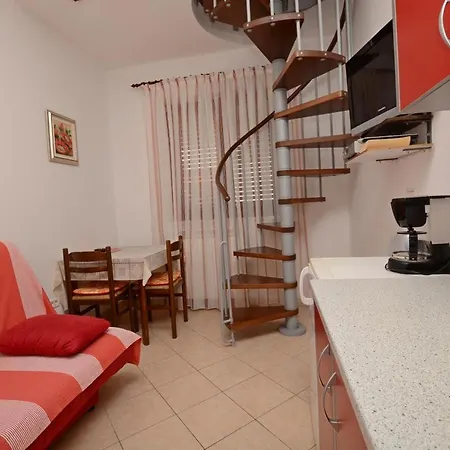 Lili * Novigrad Istria