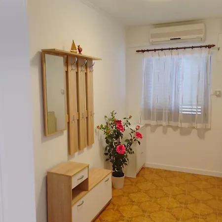 Lili * Novigrad Istria