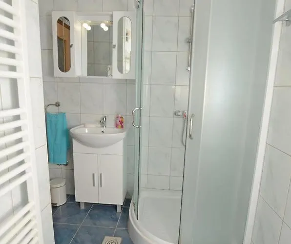 Lili Novigrad (Istria)