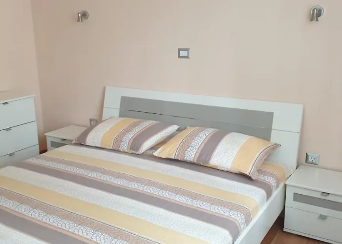 Lili Novigrad (Istria)